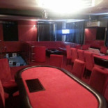 Glow Poker Cafe În interior