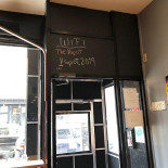 Quick Lunch Exterior