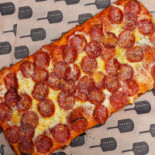Treevi Pizza Al Taglio Piața Romană Mâncare