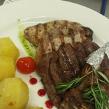 Bistro Lucky31 Mâncare