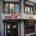 Pizza Zoom Exterior