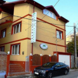 Accacia Gardens Exterior