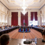 Bufetul Senatului În interior