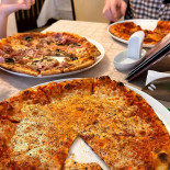 Mondo Pizza Mâncare