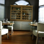 Mercado Fish Grill Dentro