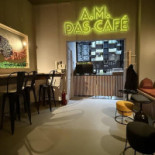 A.m. Das Cafe În interior