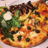 Brothers Pizza Delivery Mâncare