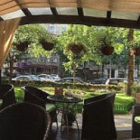Momento Caffe Exterior