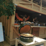 The Wood În interior
