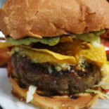 Dominik's Burgers Mâncare