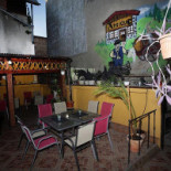 Et Bistro Exterior