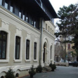 CarrÉ Exterior