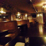 Underground Cafe În interior