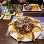 La Cocoșu' Roșu Mâncare