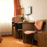 East În interior