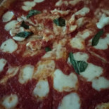 Il Pizza Iolo Mâncare