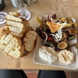 Emre Baklava Băutură
