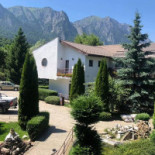 Izvorul Cu Pastravi Exterior