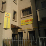 Fairplay Pub Exterior