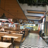 Love It Raw În interior