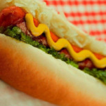 Yum Yum Hot Dog Mâncare