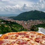 Pizza Iolo Mâncare