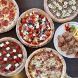 Pizza Iolo Mâncare