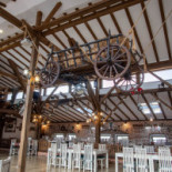 La Dobrun În interior