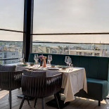 C'est La Vie Rooftop Dentro