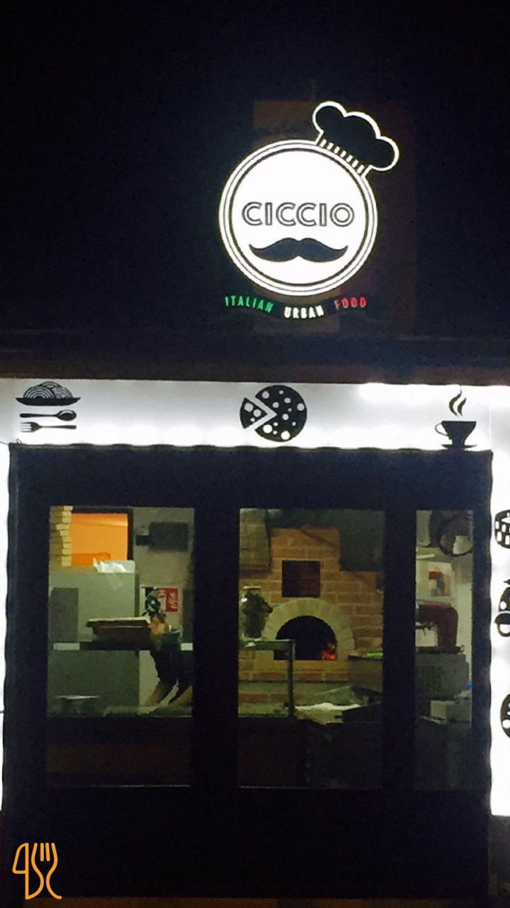 Ciccio Pizza Exterior