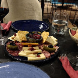 Wineful Tapas Wine Mâncare