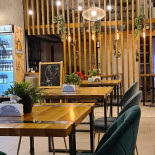Chouette Bistro În interior