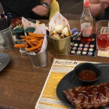 Beer And Grill 35 Mâncare