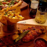 Stadio Cu Atrium Nourriture