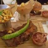 Stadio Cu Atrium Food