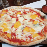 Stadio Cu Atrium Comida