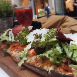 Stadio Cu Atrium Comida