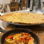 Pazzo Pizzeria Nerva Mâncare