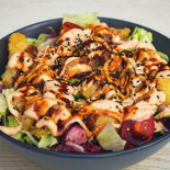 Baiatu' Cu Sushi Poke Mâncare