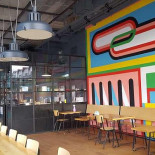 Cooperativa Frufru În interior