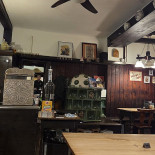 Mexican Bizness À l'intérieur