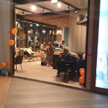 Mikel Coffee În interior