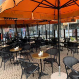Mikel Coffee În interior