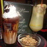 Mystic White Cofee And Shop Băutură