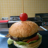 Happy Burgers Mâncare