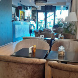 Carol Cafe În interior