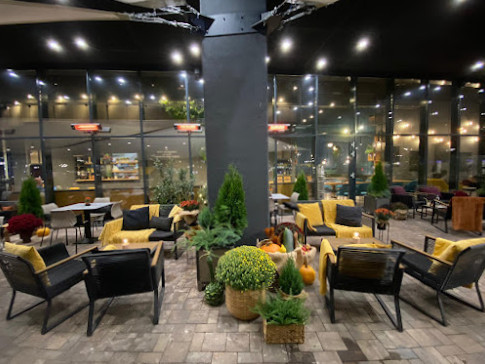 Taverna Diavolului În interior