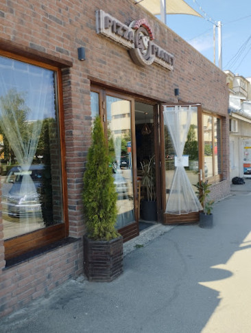 Pizza Planet Turda Exterior