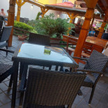 Grădina Cu Maci Dentro