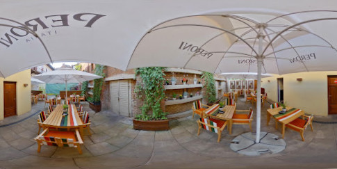 Piaf Cafe Exterior